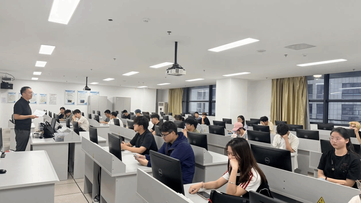 以赛促学展风采 yl6776永利集团大学生电子设计竞赛圆满落幕