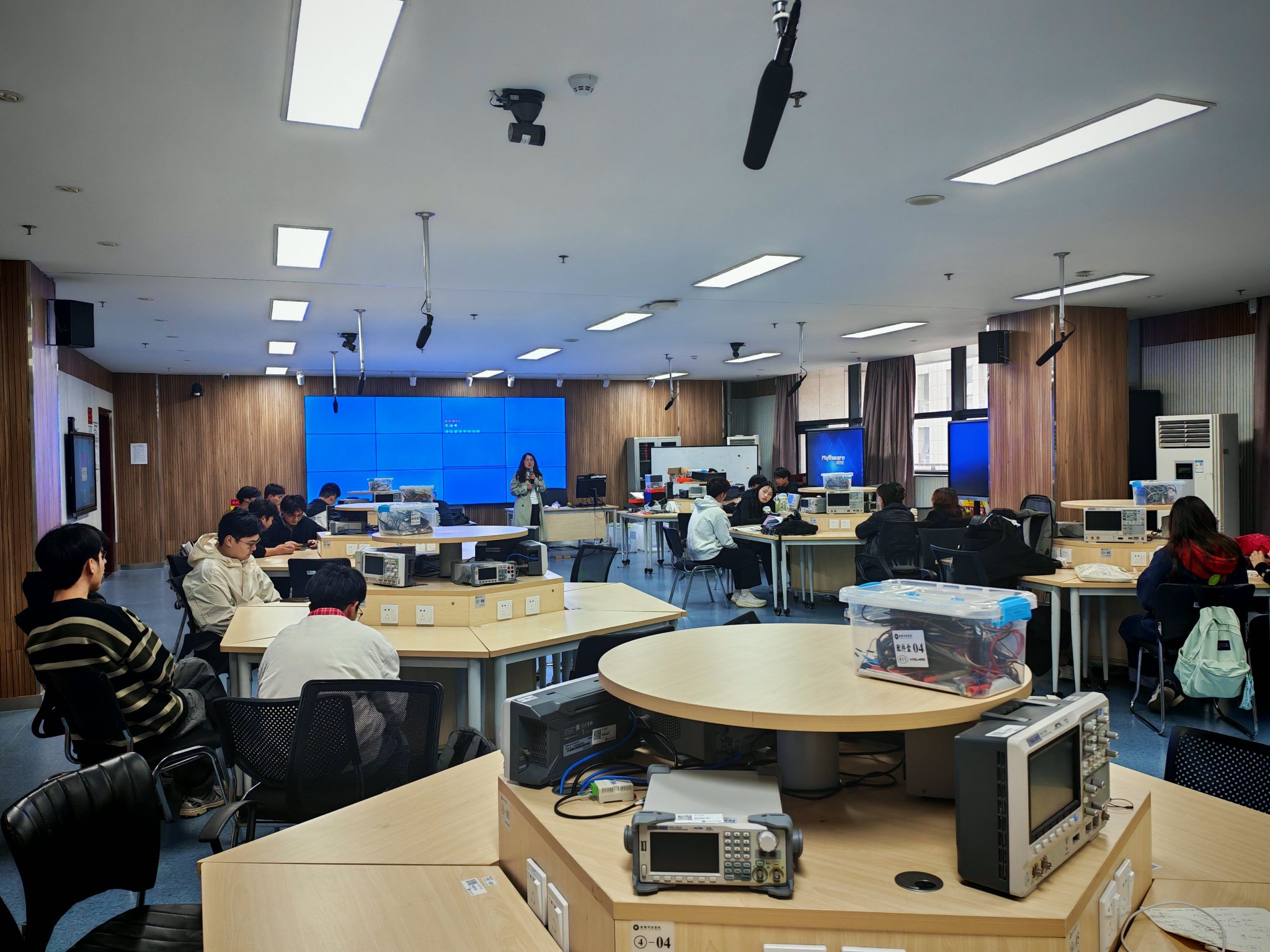 6776永利集团举办专转本考研经验分享会